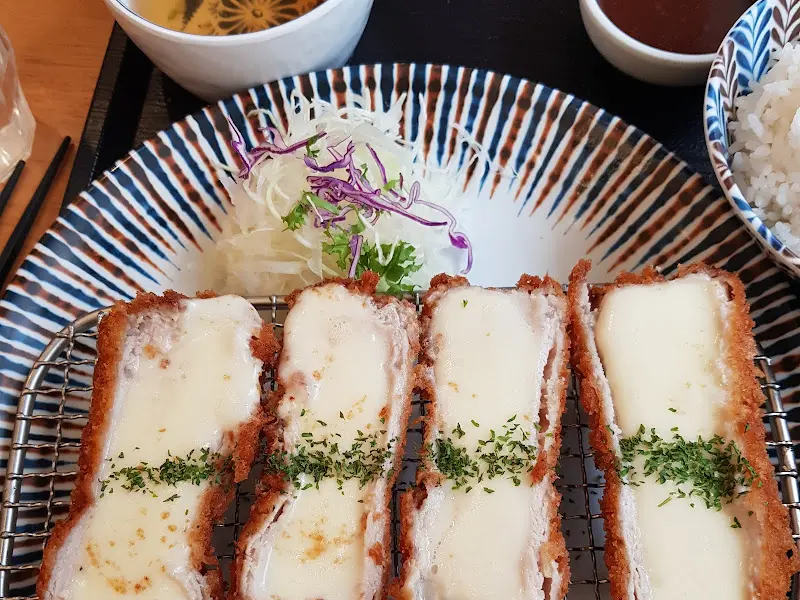 코하루 치즈카츠 단면