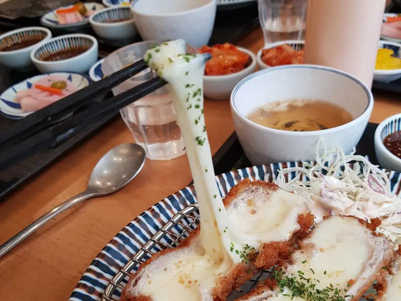 코하루 치즈 늘어나는 모습