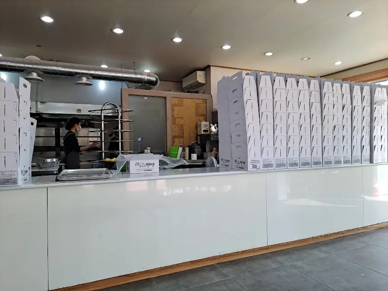 찐빵집 내부 전경