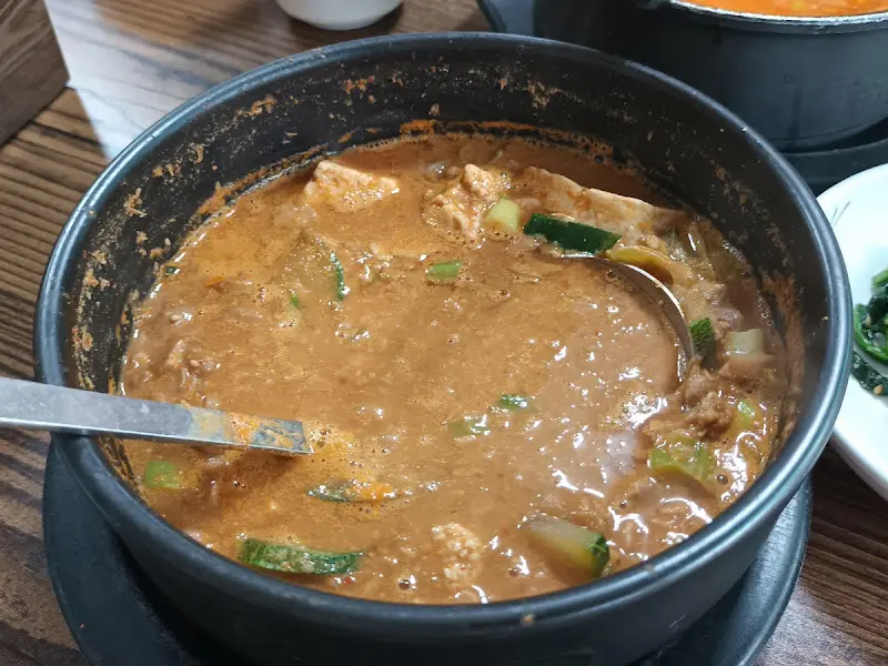 반찬으로 제공되는 비지