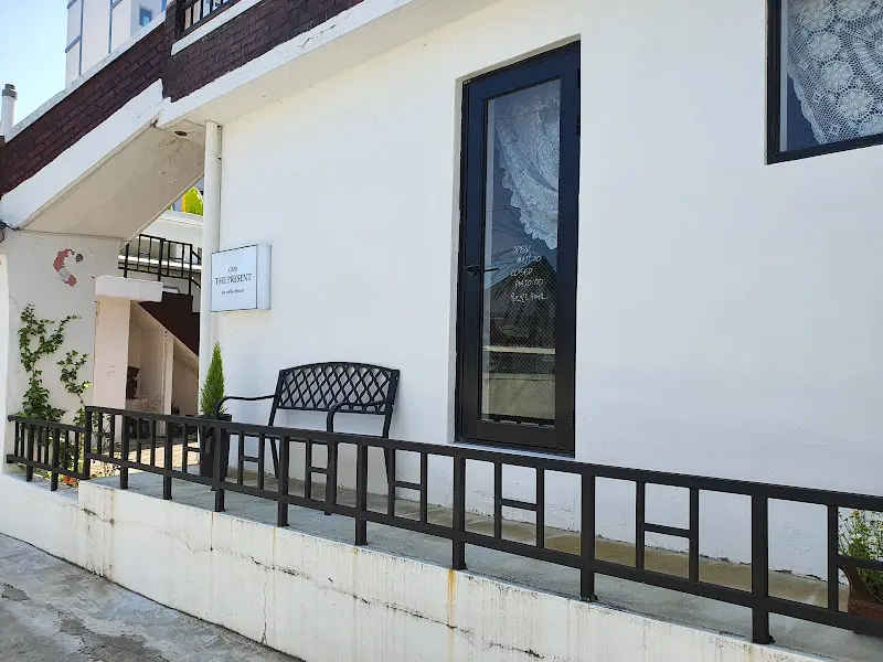 카페 외부 모습