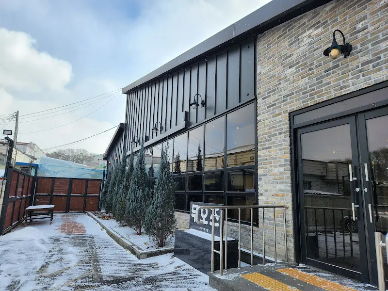 두오즈 건물 외관