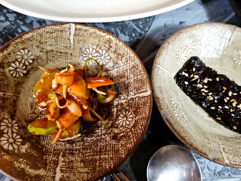 다양하고 정갈한 나물 반찬