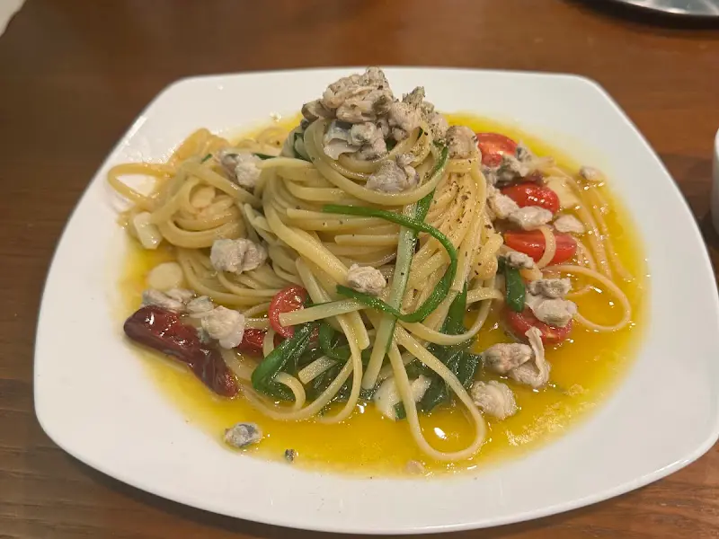 재첩의 풍미가 가득 느껴지는 봉골레 파스타