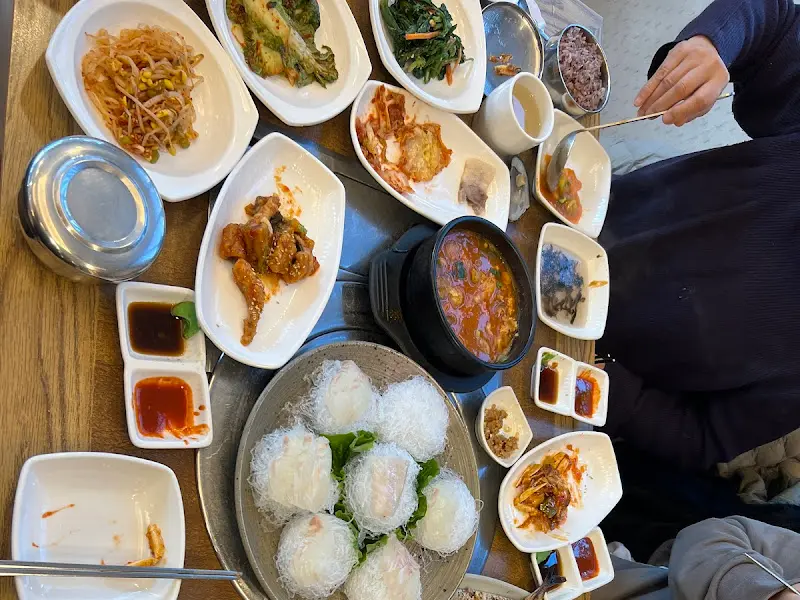 한 상 가득 차려진 회정식 상차림