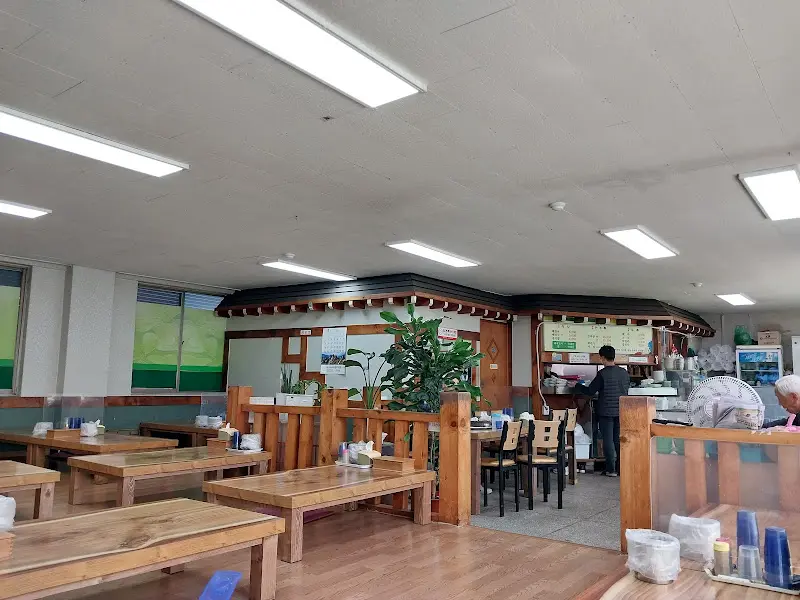 홍천뚝배기 내부