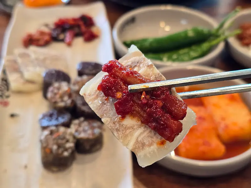 편백 모듬순대를 더욱 맛있게 즐기는 방법