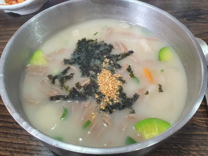 옹심이 메밀칼국수