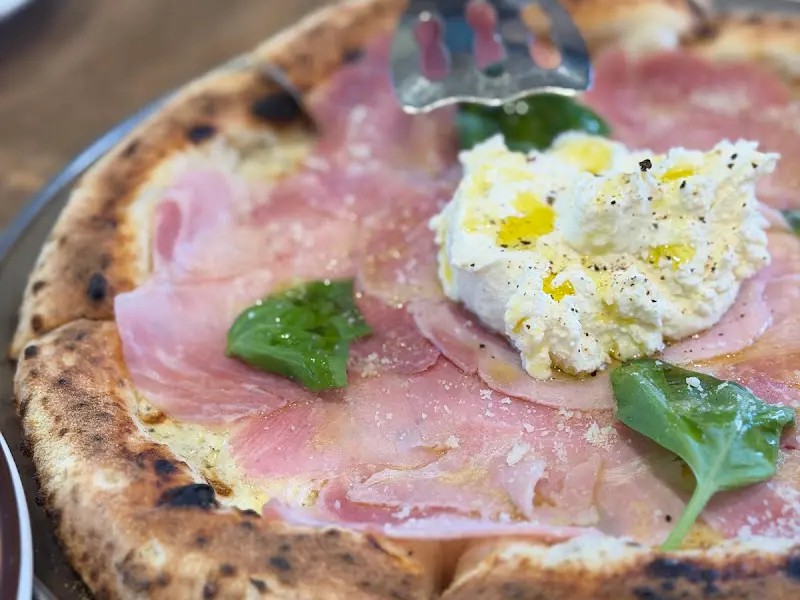 루꼴라 프로슈토 피자