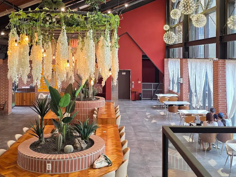 넓고 쾌적한 내부 공간