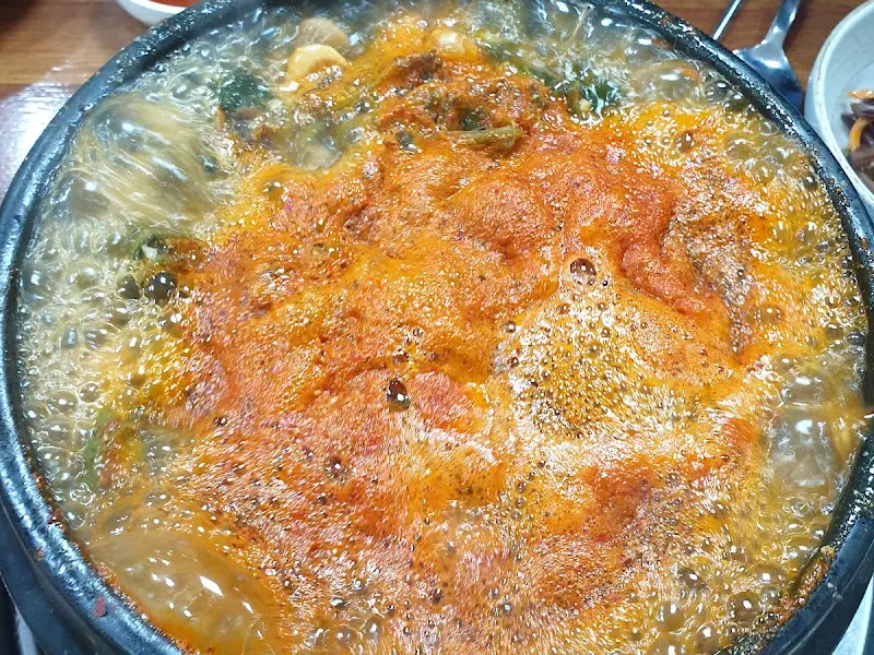 보글보글 끓는 빠가탕의 모습