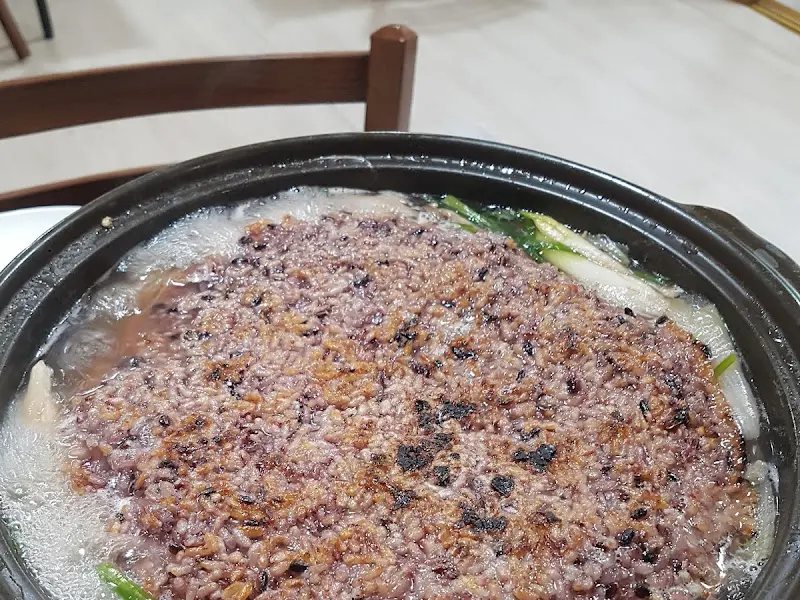 다채롭고 정갈한 밑반찬