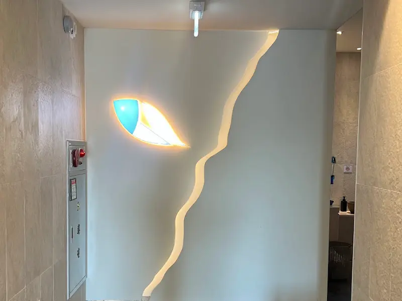 어반 내부 인테리어