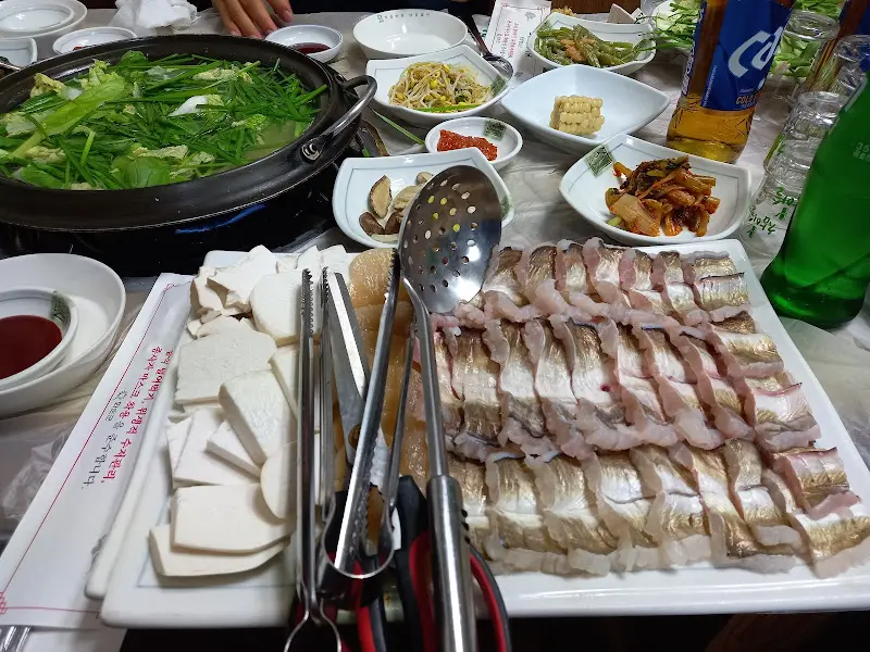 세꼬시 샤브샤브 한 상 차림