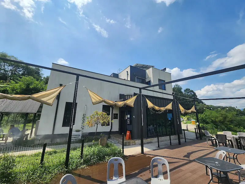 식당 외관 전경