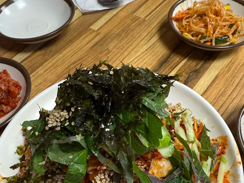 푸짐한 속초 물회의 비주얼