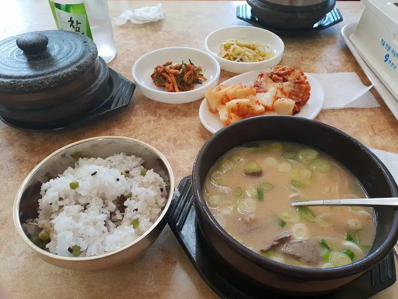 다대기를 푼 설렁탕