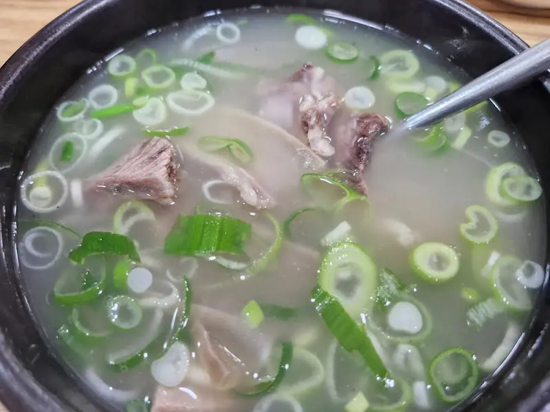 소머리국밥 한 상 차림
