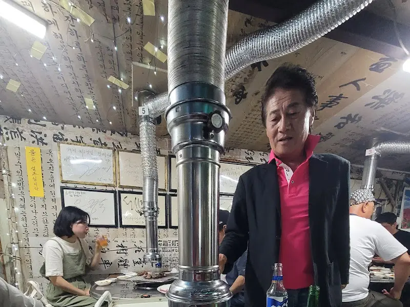 정감 있는 사장님의 모습