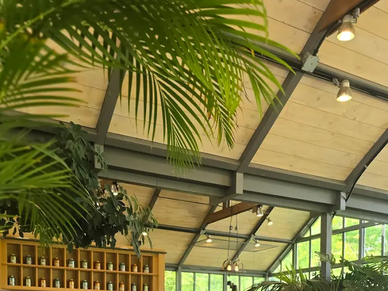 카페 내부 인테리어