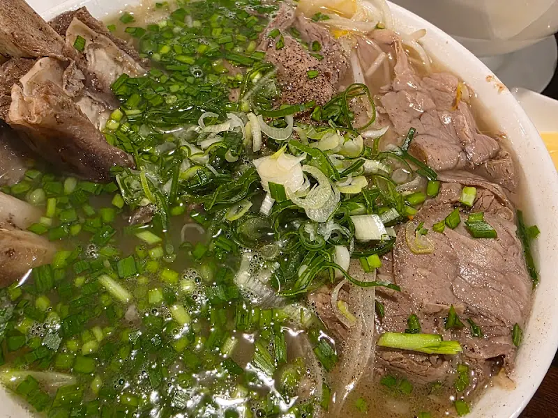 푸짐한 왕갈비 쌀국수