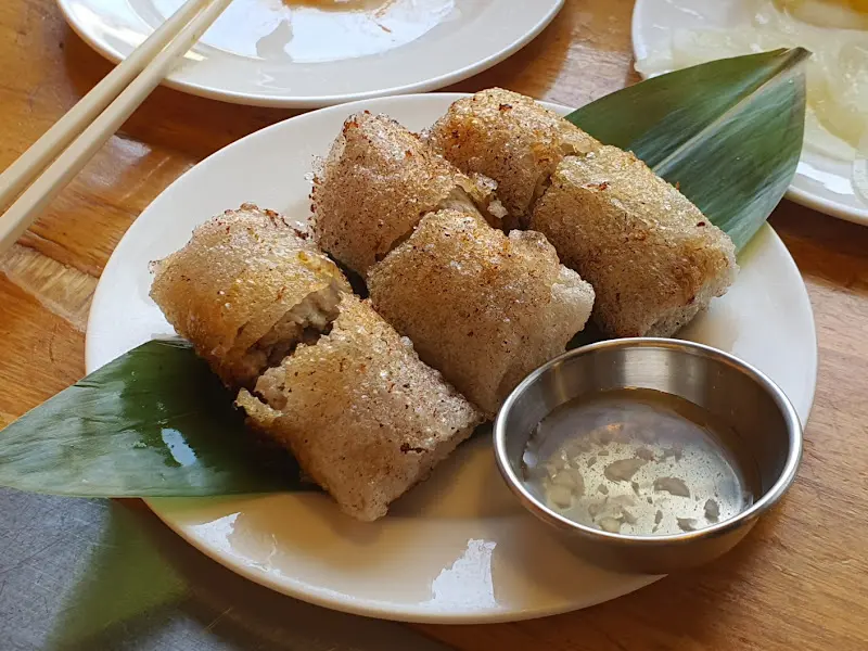 겉은 바삭, 속은 촉촉한 짜조