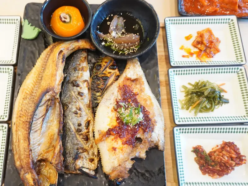 정갈하게 차려진 한상차림