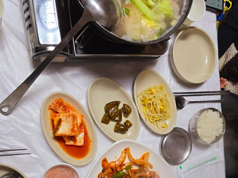 젓국갈비와 쭈꾸미 볶음