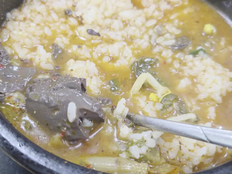 양선지해장국 속 내용물