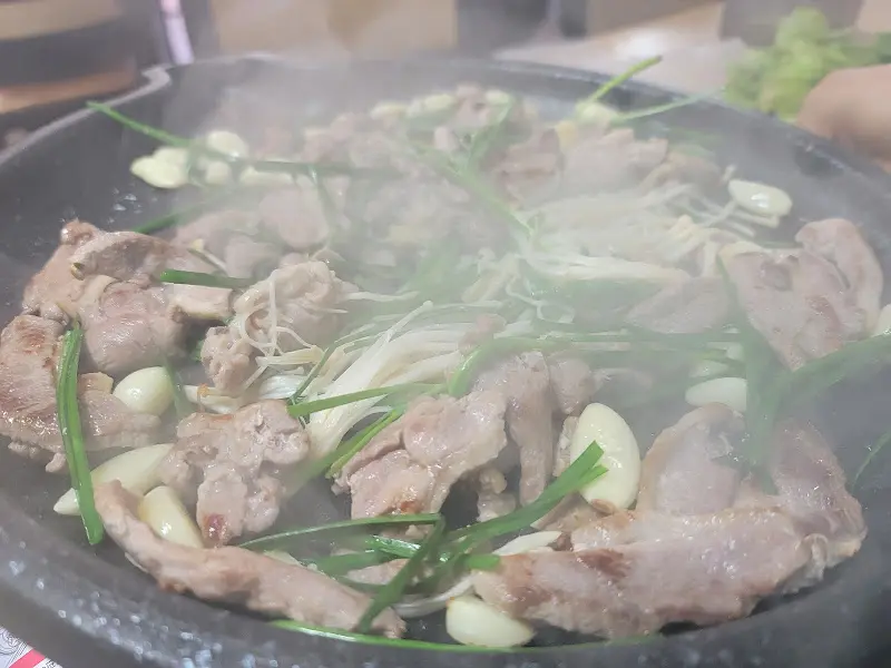 오리 생고기 구이