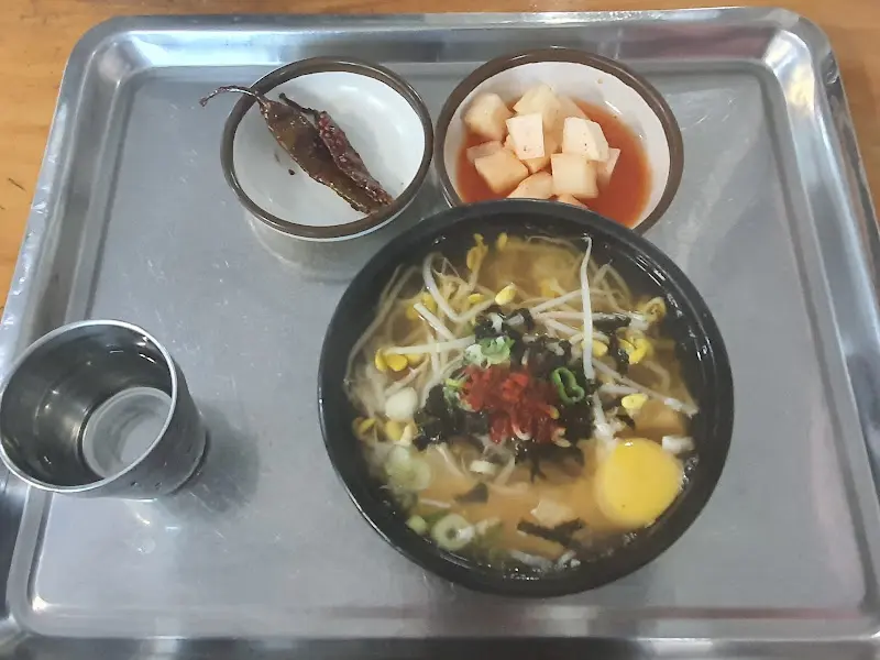 콩나물 국밥 한상차림