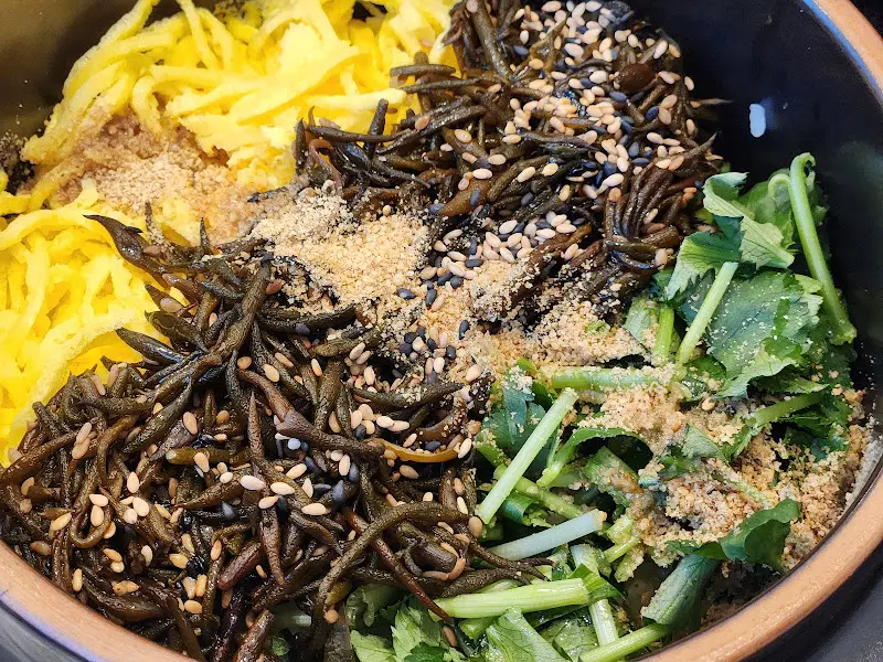 톳 돌솥비빔밥 재료