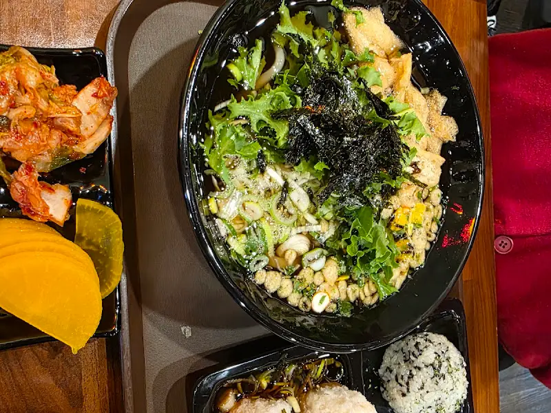 두부튀김우동 한상차림