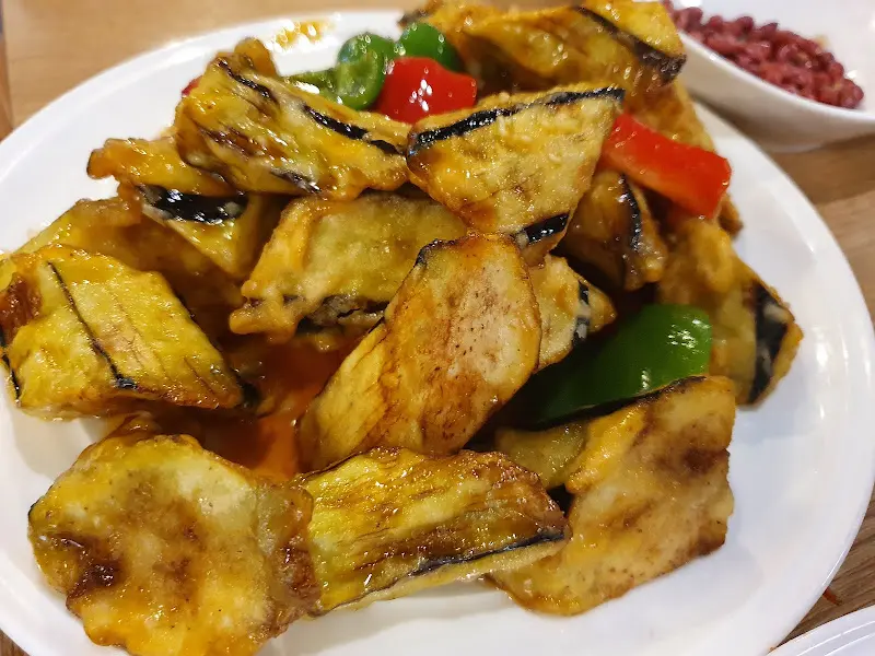 윤기가 흐르는 꿔바로우