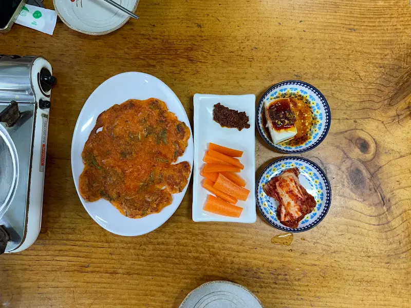 남한강민물매운탕 기본 반찬