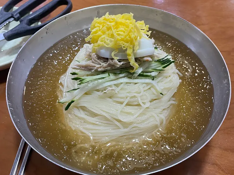 물 밀면