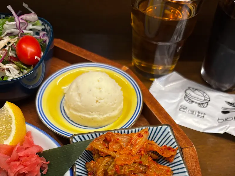 샐러드와 곁들임 반찬