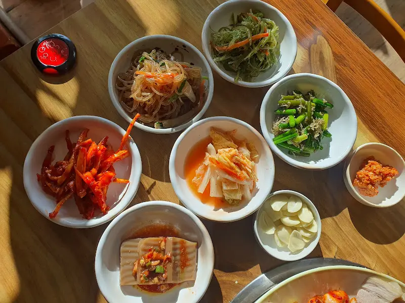 다채로운 밑반찬