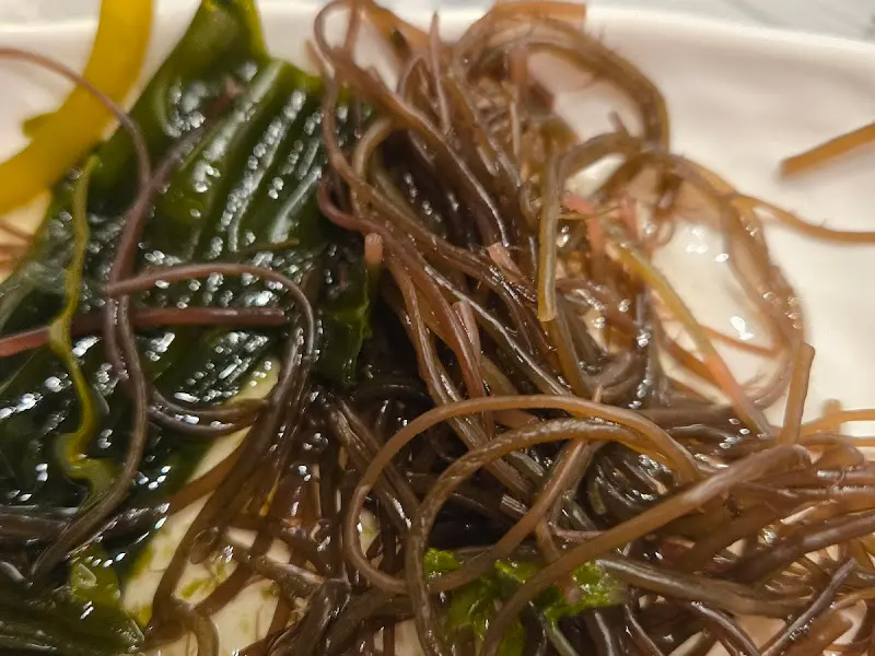 막회와 곁들여 먹는 해초