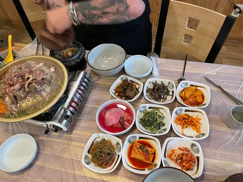 푸짐한 반찬 한 상