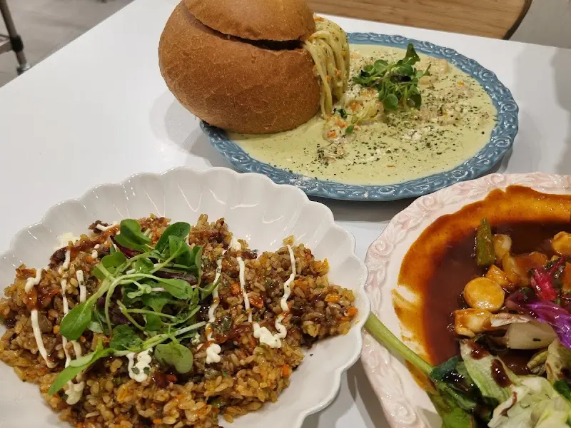 빵 속에 담긴 파스타