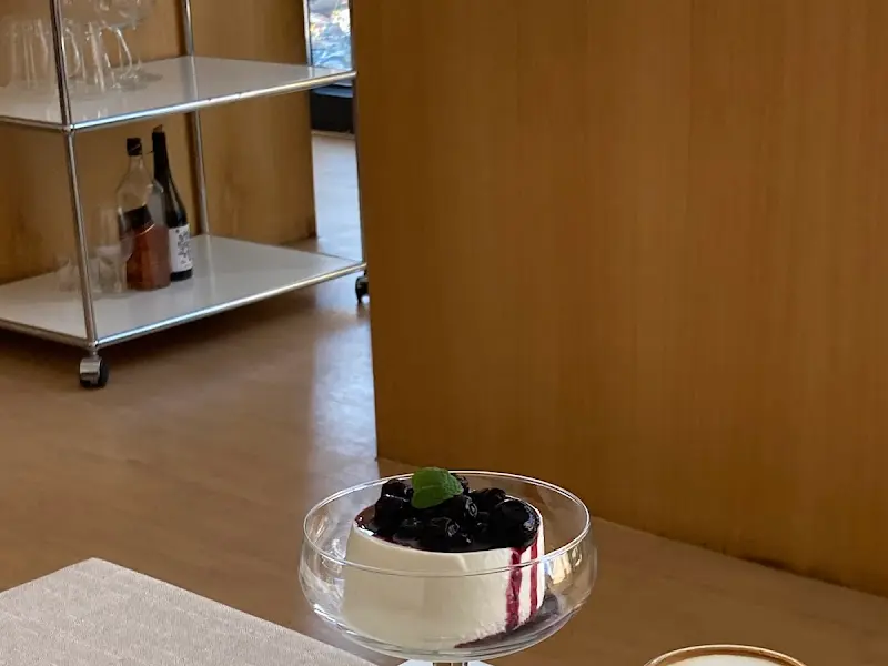 쇼케이스 안의 디저트