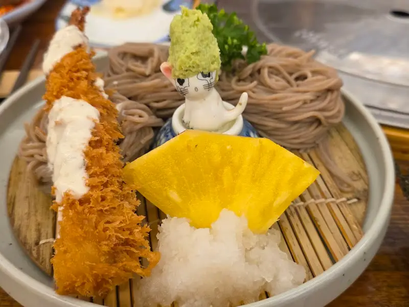 새우튀김과 와사비 고양이