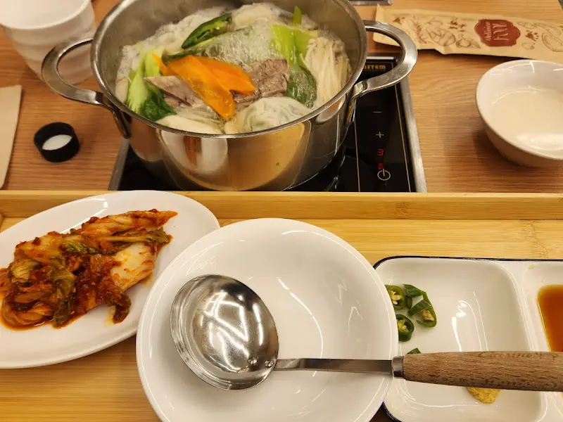 만두전골 한상차림