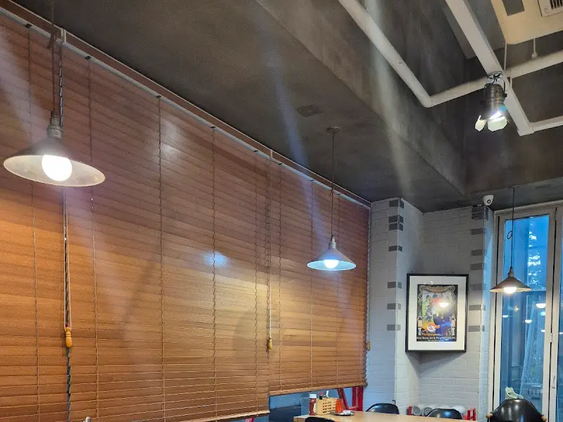 레니에프 내부 조명