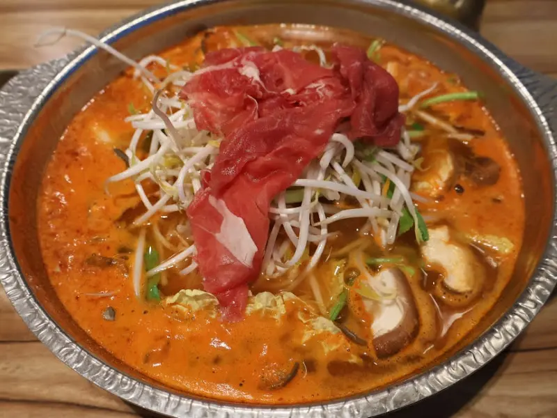 얼큰 샤브칼국수