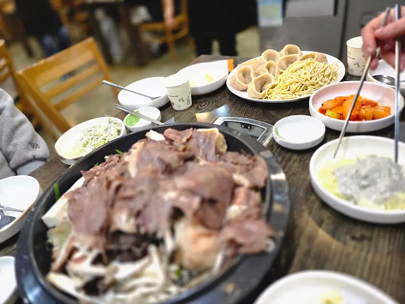 만두전골 한 상 차림