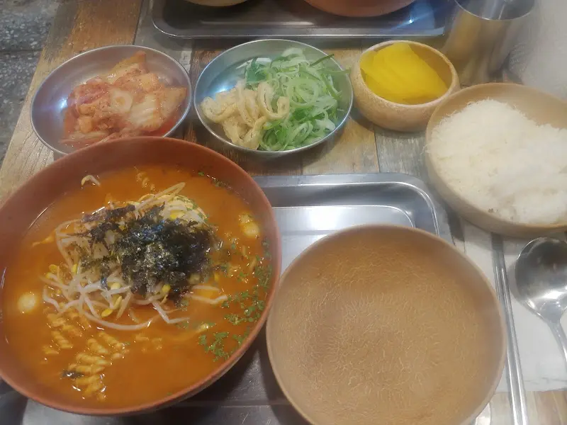 토핑과 라면