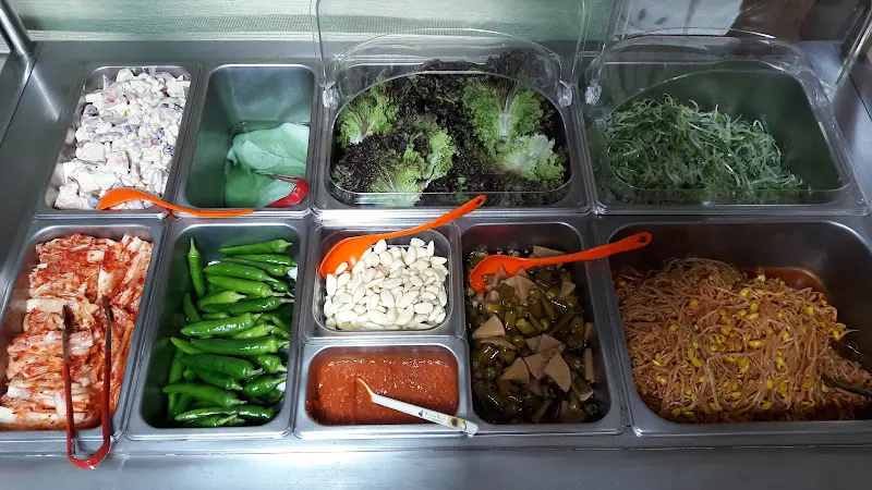 다양한 반찬 코너