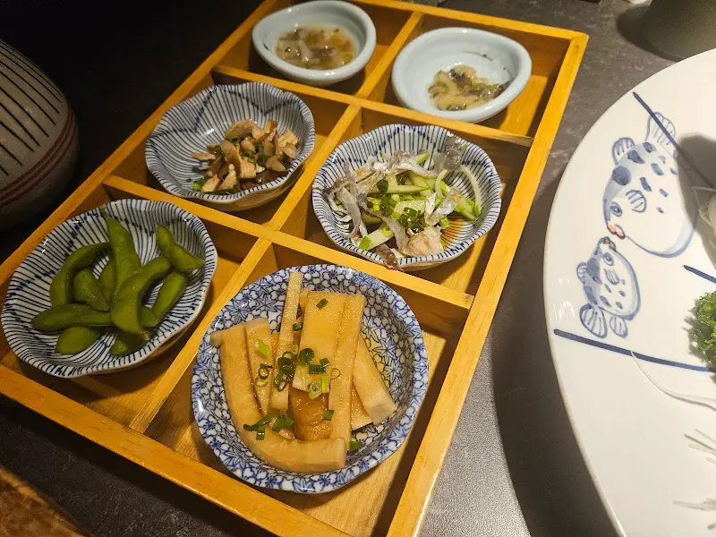 정갈하게 담겨 나온 스끼다시